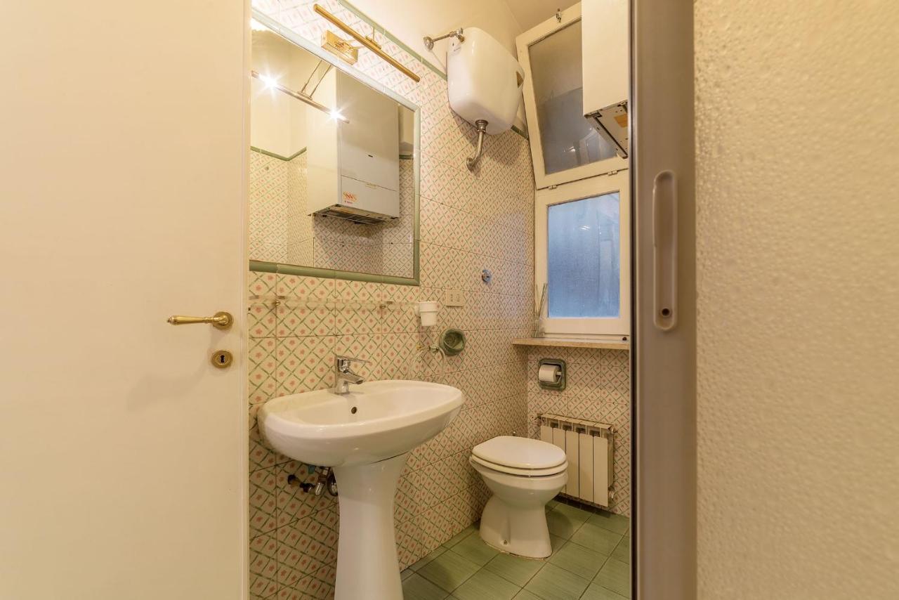Trastevere & Ponte Sisto Cozy Flat Rom Exterior foto